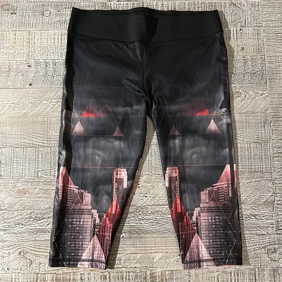 ADIDAS Size XL Womens Ultimate Fit 3/4 City Tight Excellent Cond - Picture 6 of 10